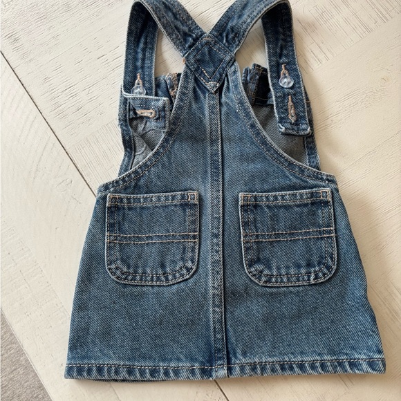 SIZE 0-3 MTHS Baby Denim Overalls with Flower Accents - Picture 4 of 9